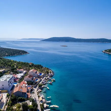 Apartment Luxury 3 Floors Seaside Only 25 Min From Split Airport! No.4 Vinišće