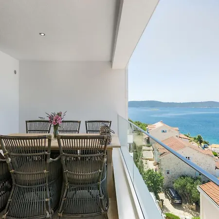 Luxury 3 Floors Seaside Only 25 Min From Split Airport! No.4 *