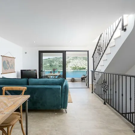 Luxury 3 Floors Seaside Only 25 Min From Split Airport! No.4 * Vinišće