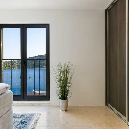 Luxury 3 Floors Seaside Only 25 Min From Split Airport! No.4 Vinišće