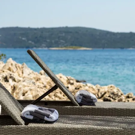 Luxury 3 Floors Seaside Only 25 Min From Split Airport! No.4 * Vinišće