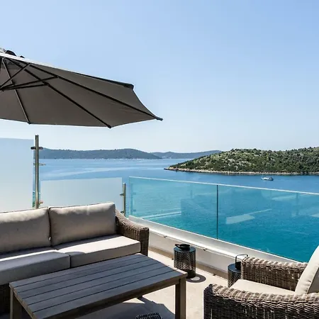 Luxury 3 Floors Seaside Only 25 Min From Split Airport! No.4 Apartment *