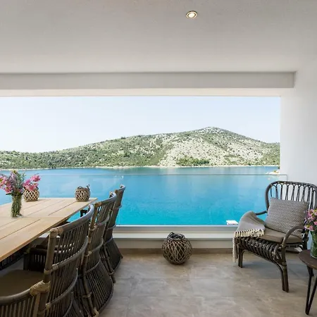 Apartment Luxury 3 Floors Seaside Only 25 Min From Split Airport! No.4