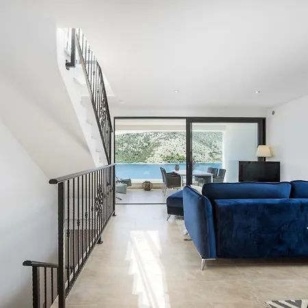 Luxury 3 Floors Seaside Only 25 Min From Split Airport! No.4 *