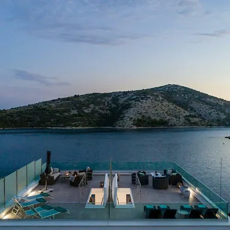 Apartment Luxury 3 Floors Seaside Only 25 Min From Split Airport! No.4 *