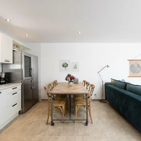 Luxury 3 Floors Seaside Only 25 Min From Split Airport! No.4 Apartment *