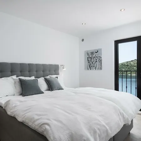 Luxury 3 Floors Seaside Only 25 Min From Split Airport! No.4